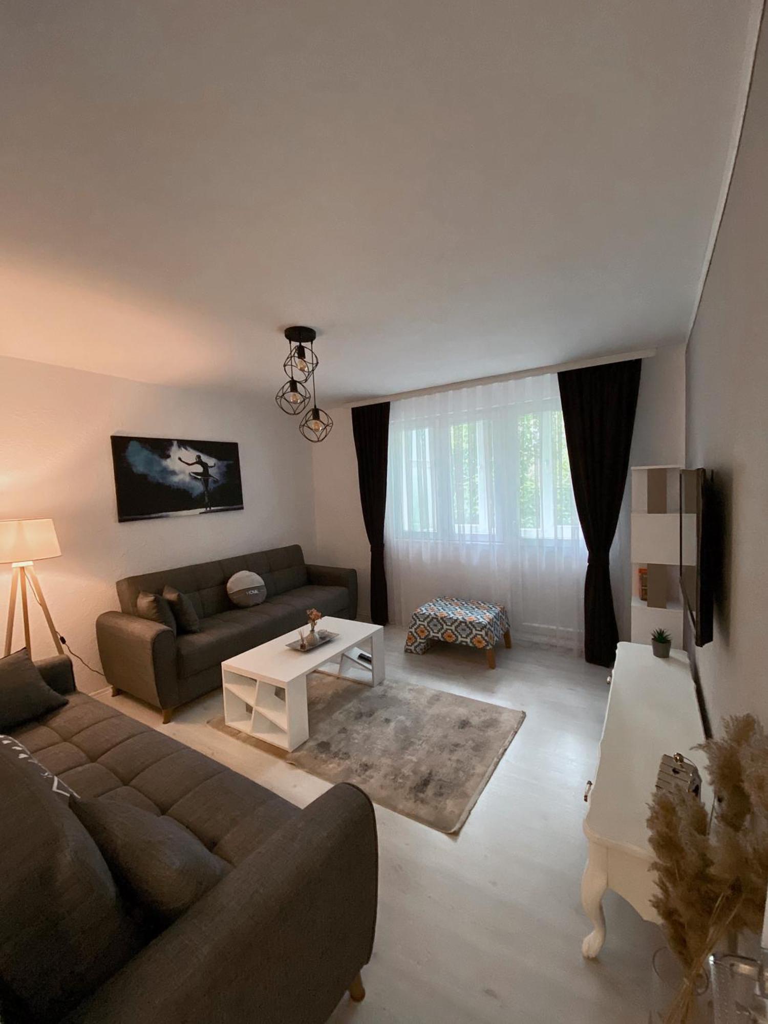 Hotspot Apartments - City Center Pristina Eksteriør billede